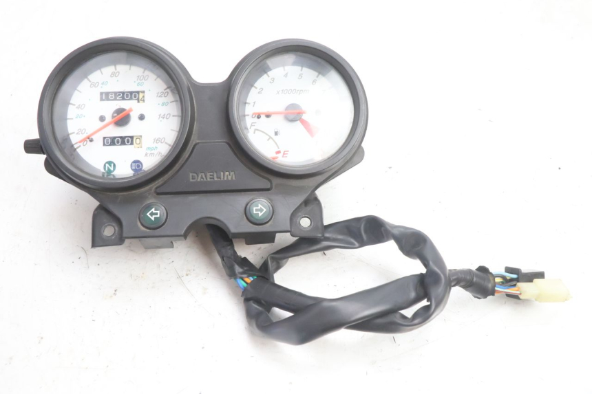 photo de COMPTEUR  DAELIM VJ ROADWIN 125 (2004 - 2007) - Vue principale