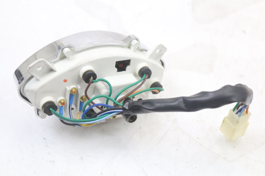 photo de COMPTEUR  JM MOTORS VX 125 (2022 - 2025) - Points de fixation