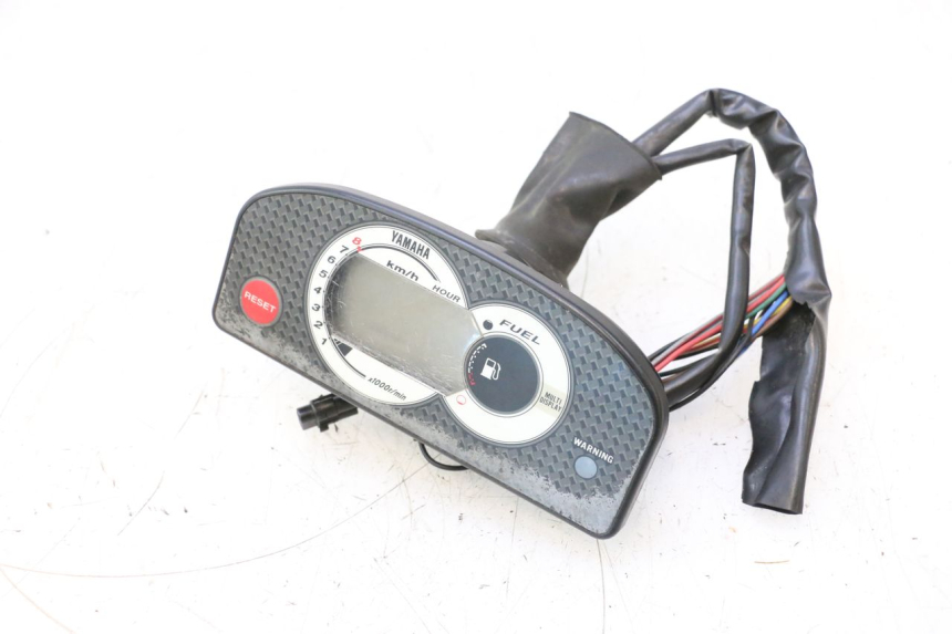 photo de COMPTEUR  YAMAHA WAVE RUNNER GP R 1200 (2000 - 2003) - Zoom composants