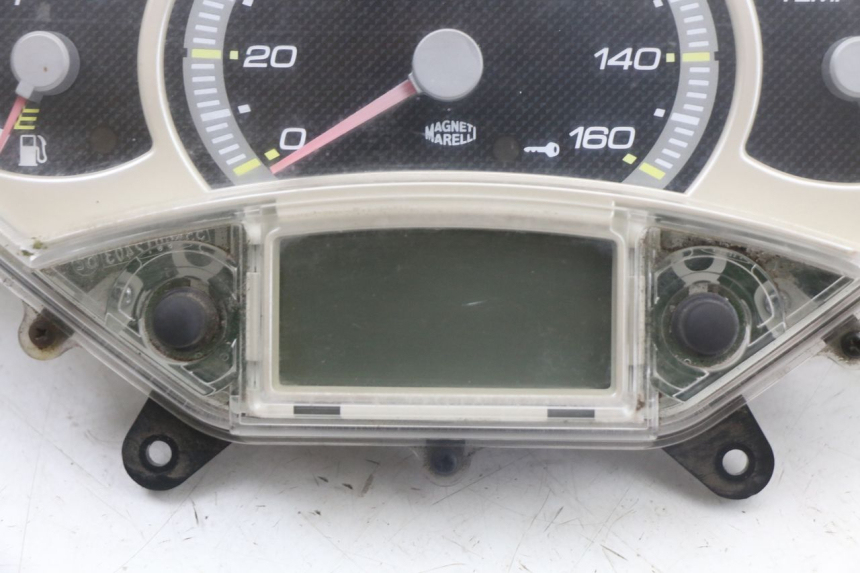 photo de COMPTEUR YAMAHA X-MAX XMAX 250 (2006 - 2009)