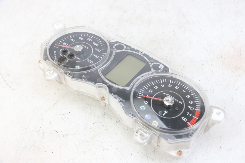 photo de COMPTEUR YAMAHA X-MAX XMAX 125 (2010 - 2014)