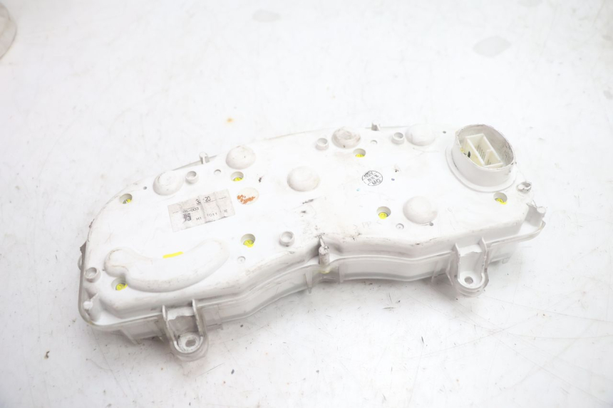 photo de COMPTEUR YAMAHA X-MAX XMAX 125 (2010 - 2013) - Points de fixation