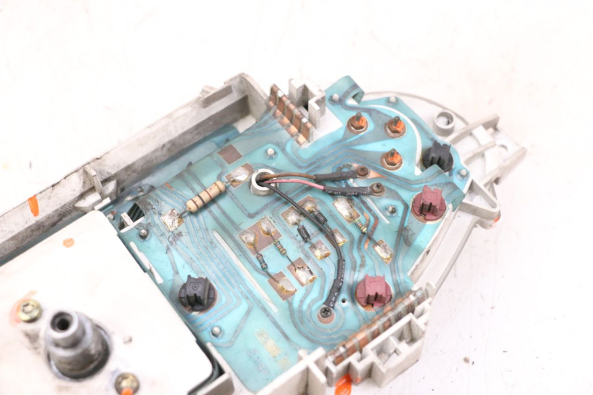 photo de COMPTEUR PIAGGIO X8 125 (2004 - 2007) - Zoom état d’usage