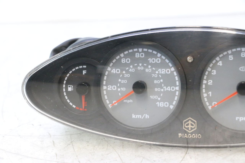 photo de COMPTEUR  PIAGGIO X9 AMALFI 180 (2000 - 2003) - Zoom état d’usage