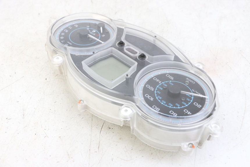 photo de COMPTEUR PIAGGIO XEVO - X EVO 125 (2007 - 2016) - Détail de la pièce
