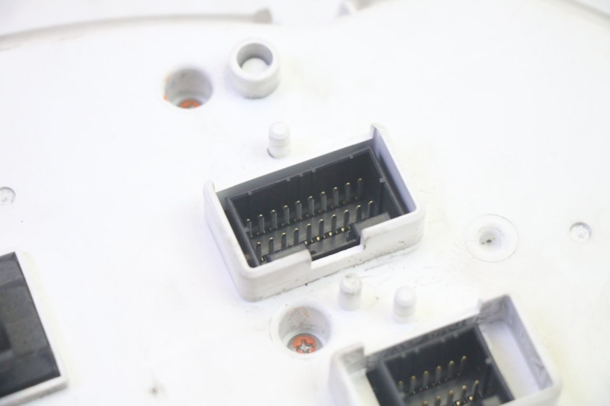 photo de COMPTEUR PIAGGIO XEVO - X EVO 125 (2007 - 2016) - Détails caractéristiques