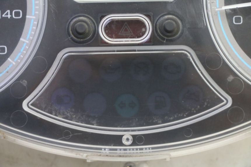 photo de COMPTEUR PIAGGIO XEVO - X EVO 125 (2007 - 2016) - Vue d’ensemble