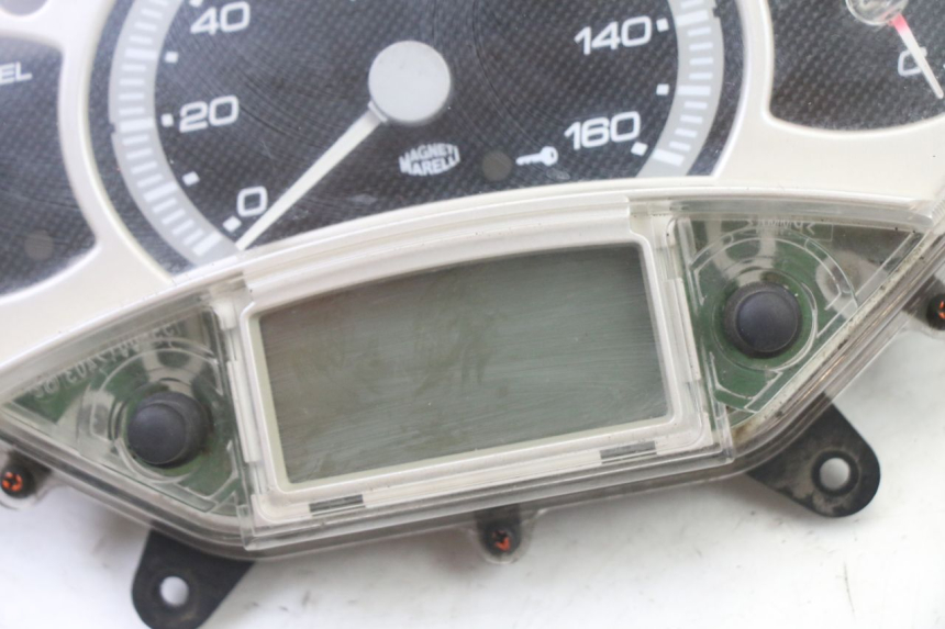 photo de COMPTEUR YAMAHA XMAX X-MAX 125 (2006 - 2009)