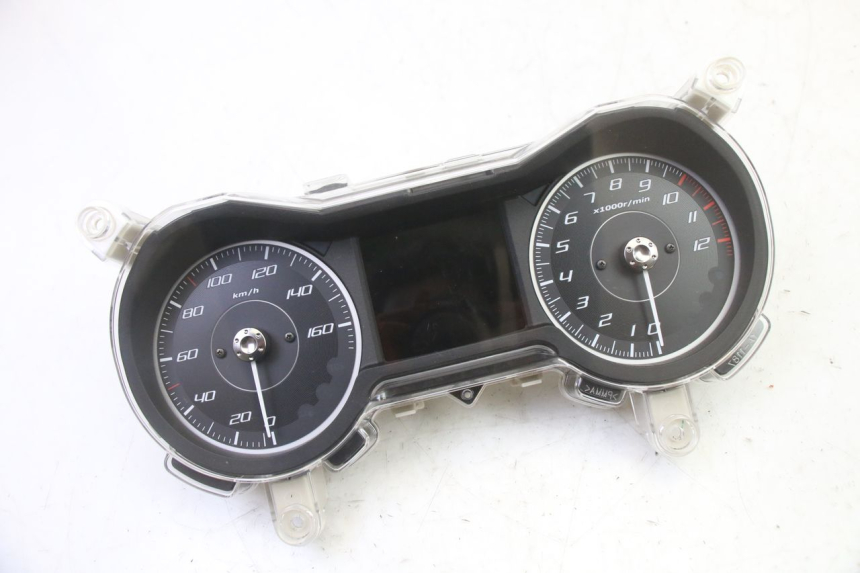 photo de COMPTEUR  YAMAHA XMAX X-MAX 125 (2021 - 2025)