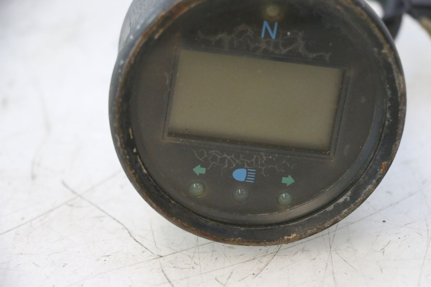 photo de COMPTEUR  SMC XROAD 150 - Gros plan technique