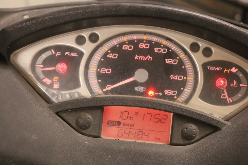 photo de COMPTEUR YAMAHA XMAX X-MAX 125 (2006 - 2009)