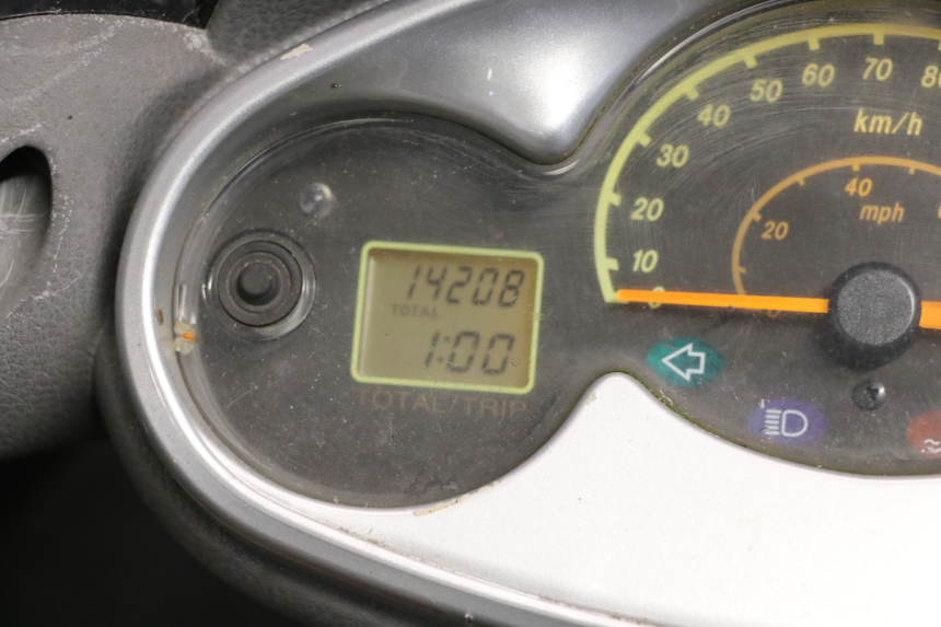 photo de COMPTEUR YAMAHA YP MAJESTY 125 (2002 - 2006)