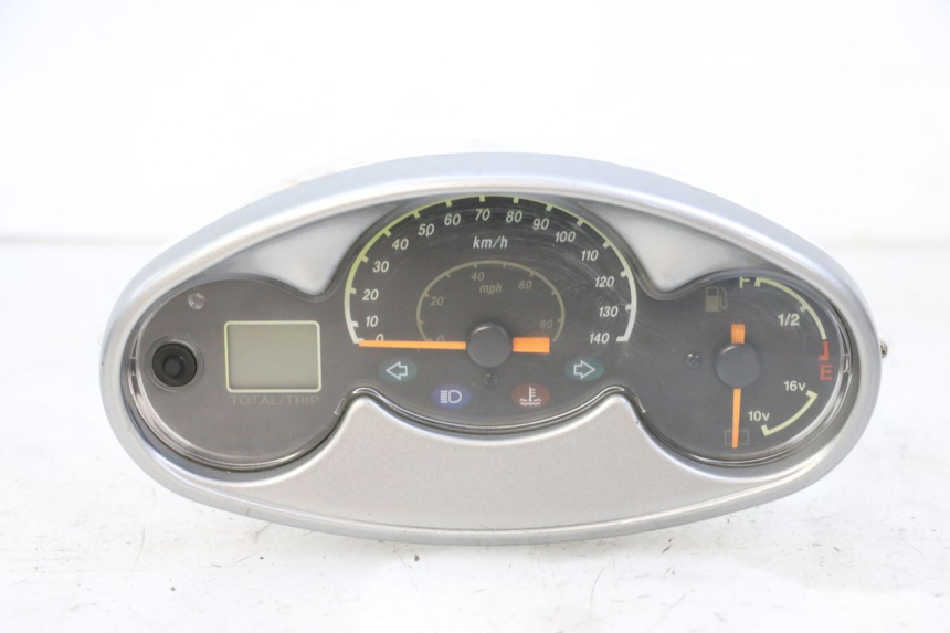 photo de COMPTEUR YAMAHA YP MAJESTY 125 (2002 - 2006)