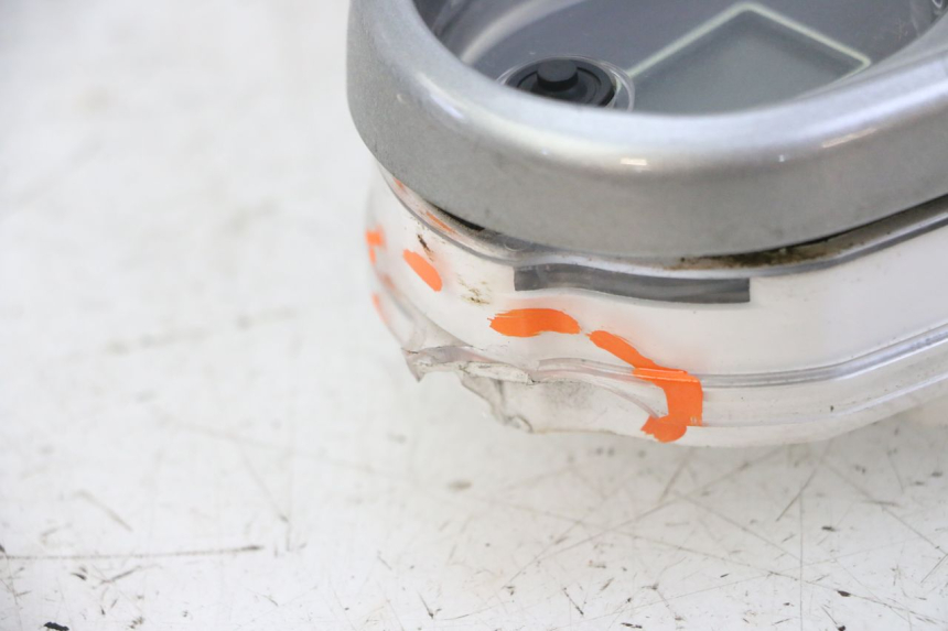 photo de COMPTEUR YAMAHA YP MAJESTY 125 (2002 - 2006)