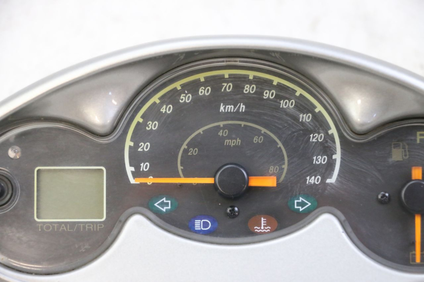 photo de COMPTEUR YAMAHA YP MAJESTY 125 (2002 - 2006)