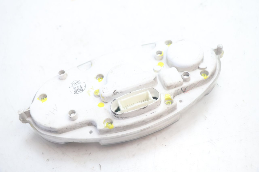 photo de COMPTEUR  YAMAHA YP MAJESTY 125 (2007 - 2010) - État de surface
