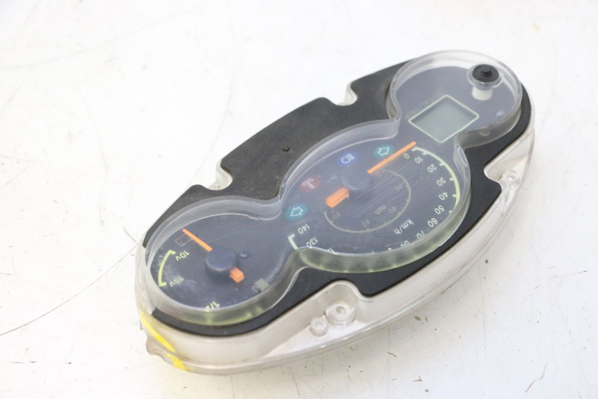 photo de COMPTEUR YAMAHA YP MAJESTY 125 (2002 - 2006) - Focus structure