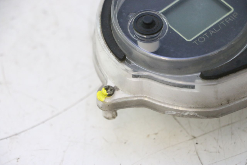 photo de COMPTEUR YAMAHA YP MAJESTY 125 (2002 - 2006) - Aperçu profil