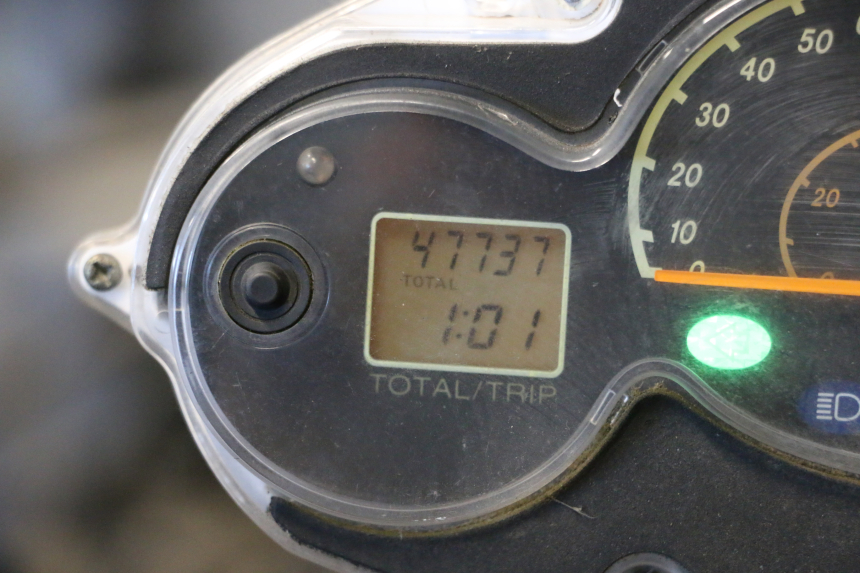 photo de COMPTEUR YAMAHA YP MAJESTY 125 (2002 - 2006) - Zoom état d’usage