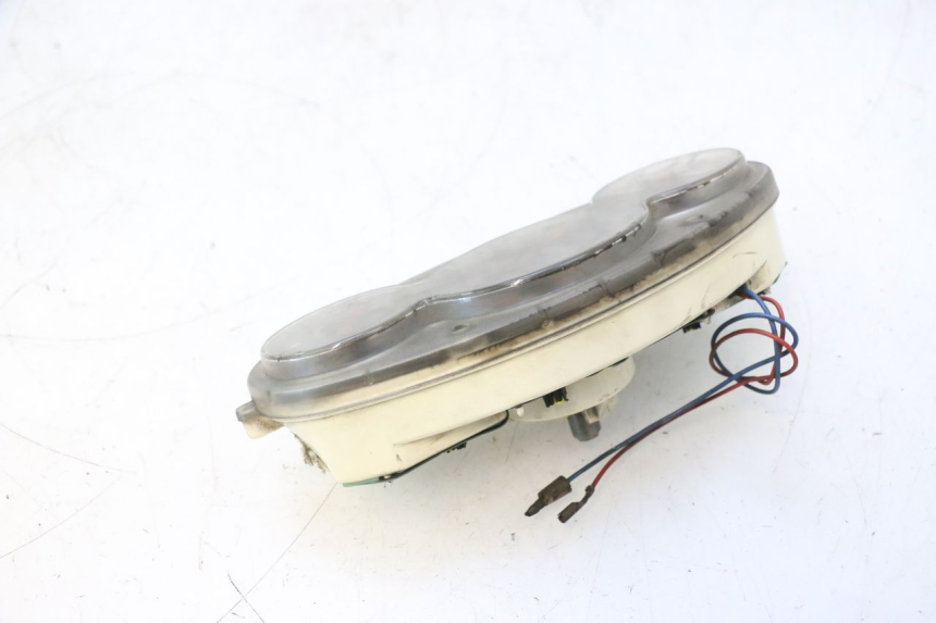 photo de COMPTEUR  YAMAHA YP MAJESTY 125 (1998 - 2001) - Zoom composants