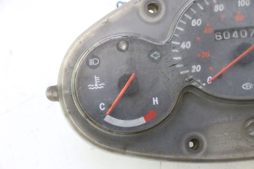 photo de COMPTEUR  YAMAHA YP MAJESTY 125 (1998 - 2001) - Zoom qualité