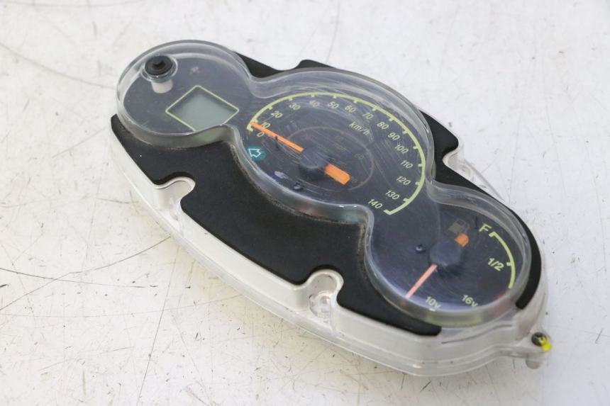 photo de COMPTEUR YAMAHA YP MAJESTY 125 (2002 - 2006) - État de surface