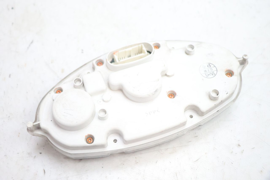 photo de COMPTEUR YAMAHA YP MAJESTY 125 (2002 - 2006) - État de surface