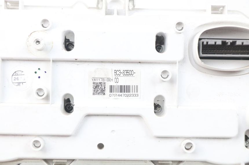 photo de COMPTEUR  YAMAHA YP T-MAX TMAX 530 (2017 - 2020) - Autre angle de vue