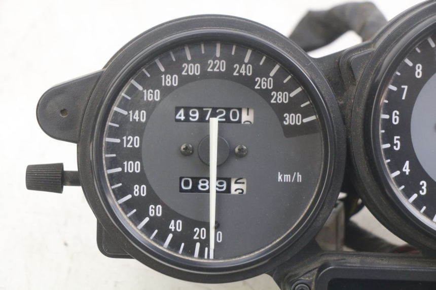 photo de COMPTEUR YAMAHA YZF R THUNDERCAT 600 (1996 - 2003)