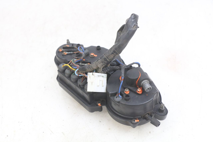 photo de COMPTEUR YAMAHA YZF R THUNDERCAT 600 (1996 - 2003)