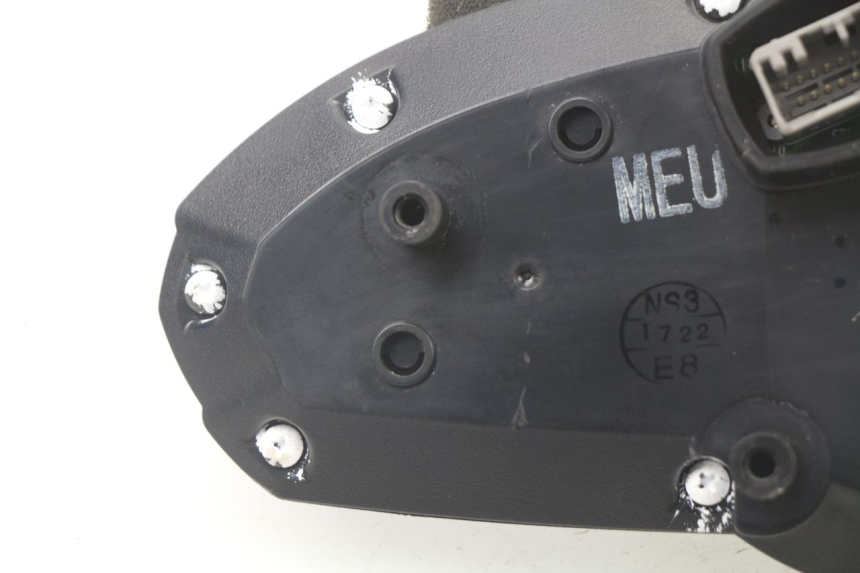 photo de COMPTEUR  KAWASAKI Z ABS 750 (2007 - 2013) - Gros plan technique