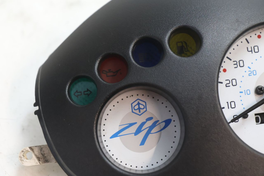 photo de COMPTEUR PIAGGIO ZIP 2T 50 (2009 - 2019) - Détail de la pièce