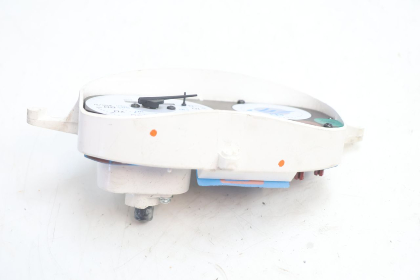 photo de COMPTEUR PIAGGIO ZIP 2T 50 (2009 - 2019) - Gros plan technique