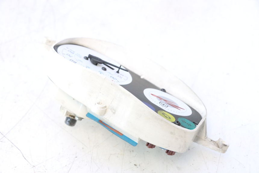 photo de COMPTEUR PIAGGIO ZIP 4T 50 (2018 - 2020) - Autre angle de vue