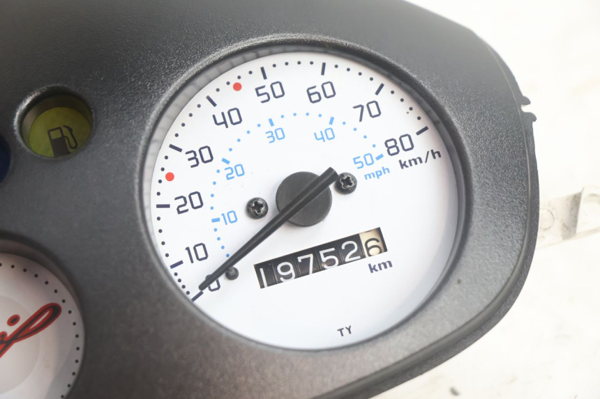 photo de COMPTEUR  PIAGGIO ZIP IGET 4T 50 (2021 - 2023) - Autre angle de vue