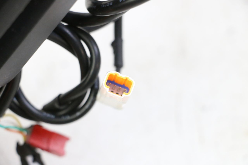 photo de COMPTEUR  SEGWAY NINEBOT ZT3 PRO 1 - Points de fixation