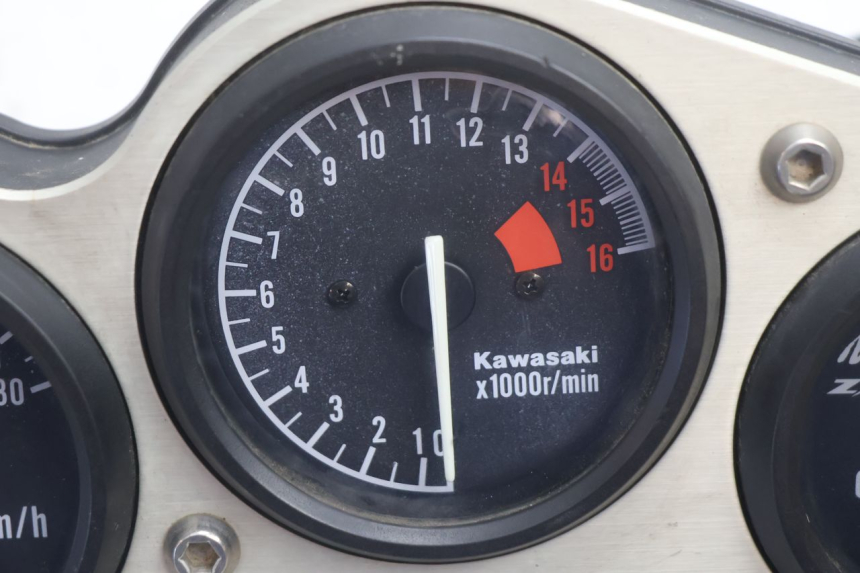 photo de COMPTEUR KAWASAKI ZX-6R ZX6R 600 (1995 - 1997) - Autre angle de vue