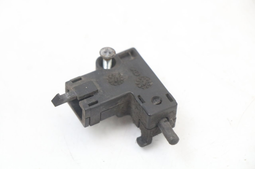 photo de CONTACTEUR EMBRAYAGE SUZUKI GN 125 (1997 - 2000)