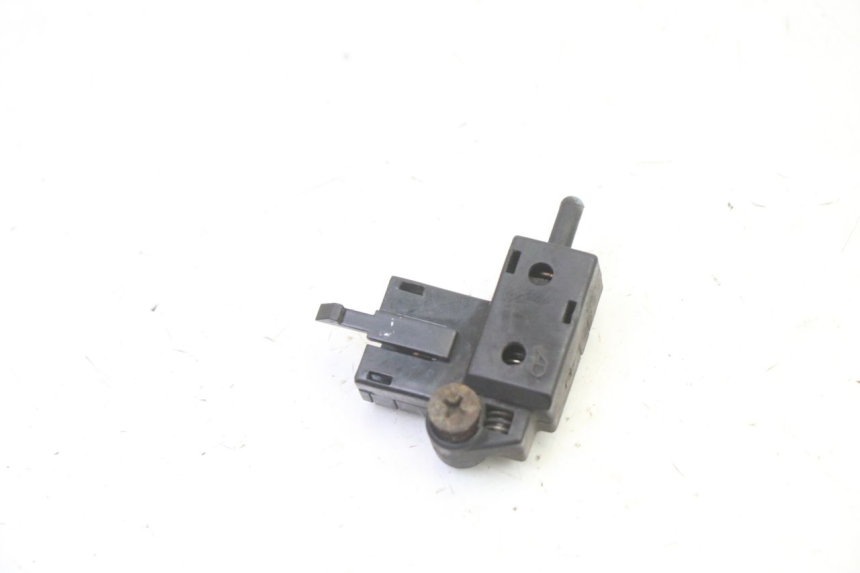 photo de CONTACTEUR EMBRAYAGE TRIUMPH SPRINT 900 (1995 - 1998)