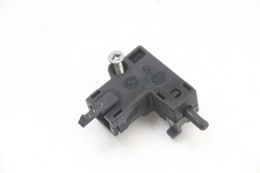 photo de CONTACTEUR EMBRAYAGE SUZUKI GZ MARAUDER 125 (1998 - 2004)
