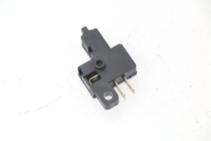 photo de CONTACTEUR EMBRAYAGE HONDA VFR F 1200 (2010 - 2015) - Détail de la pièce