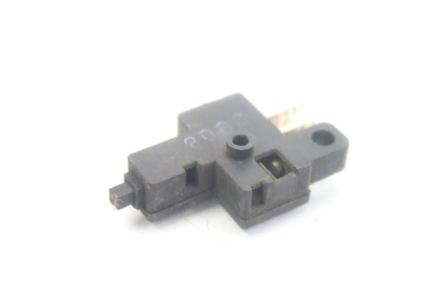 photo de CONTACTEUR EMBRAYAGE HONDA VFR VTEC RC46 800 (2002 - 2013) - Détail de la pièce