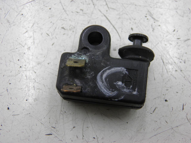 photo de CONTACTEUR EMBRAYAGE YAMAHA FZX FAZER 750 (1987 - 1998)