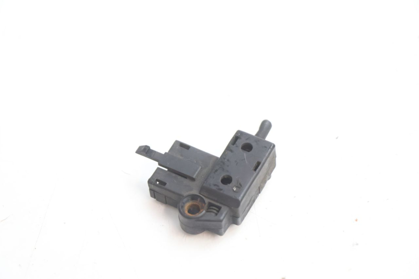 photo de CONTACTEUR EMBRAYAGE YAMAHA YZF R GENESIS 750 (1993 - 1998) - Détail de la pièce
