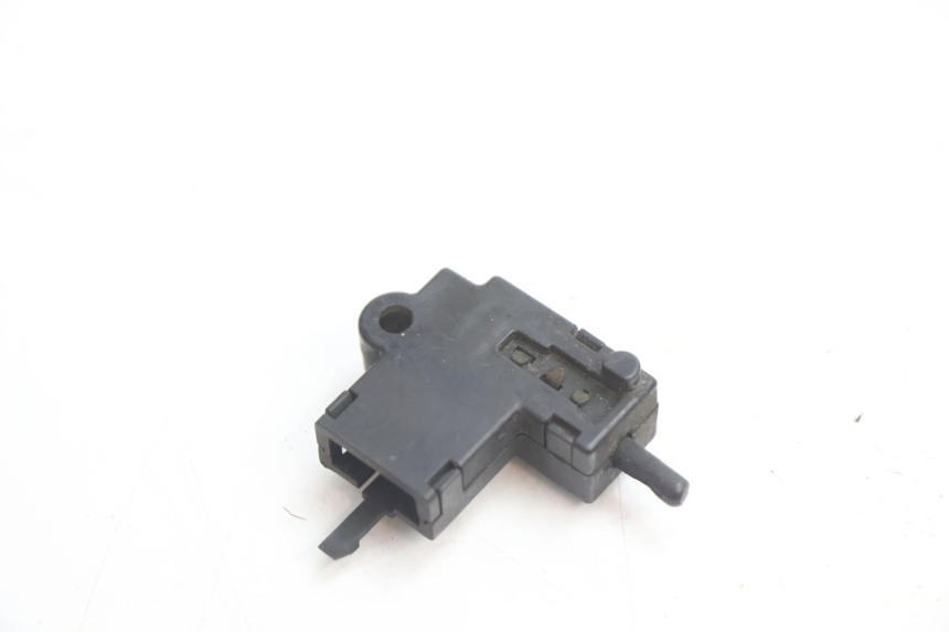 photo de CONTACTEUR EMBRAYAGE YAMAHA YZF R GENESIS 750 (1993 - 1998) - Zoom état d’usage