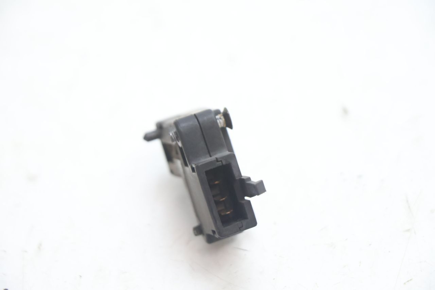 photo de CONTACTEUR EMBRAYAGE KAWASAKI ZX-6R ZX6R 600 (1995 - 1997) - Autre angle de vue