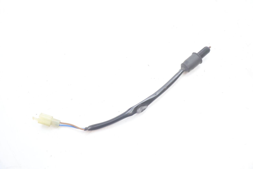 photo de CONTACTEUR FEU STOP ARRIERE KAWASAKI ER-6 ER6 N 650 (2005 - 2009) - Zoom état d’usage
