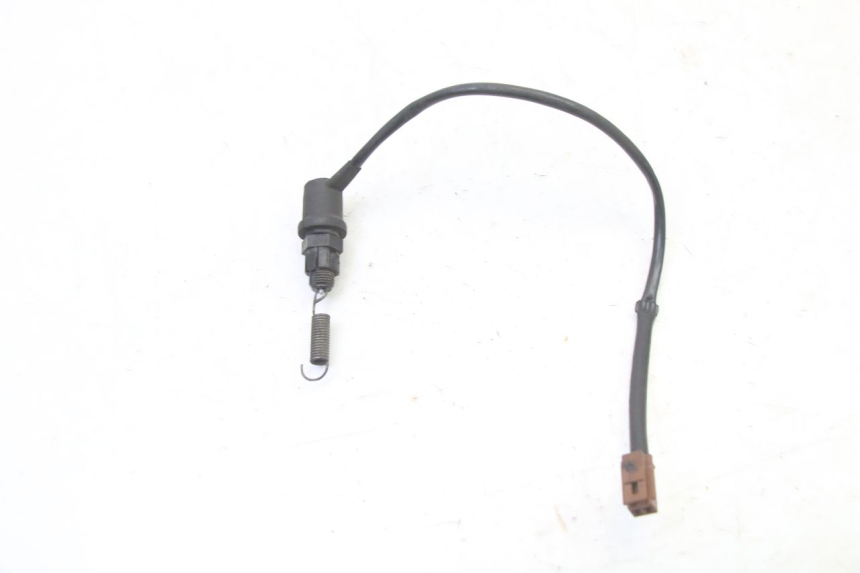 photo de CONTACTEUR FEU STOP ARRIERE YAMAHA FZ6 FAZER S2 600 (2007 - 2011)