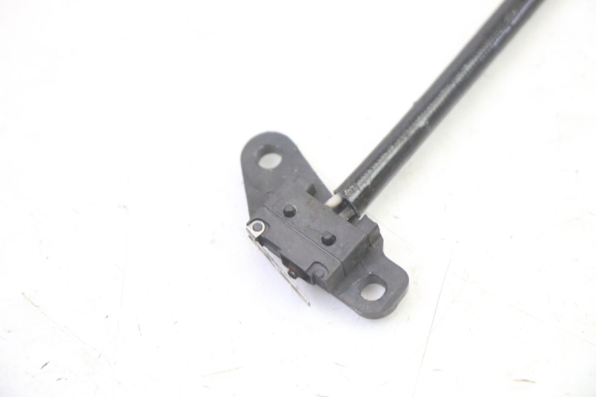 photo de CONTACTEUR FEU STOP ARRIERE BMW G310 R 310 (2016 - 2020)