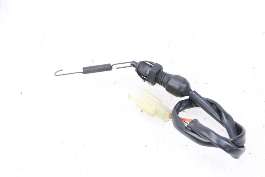 photo de CONTACTEUR FEU STOP ARRIERE SUZUKI GSR 750 (2011 - 2017)